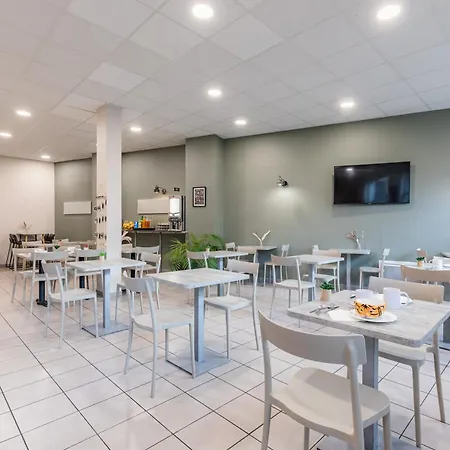 Appart'city Confort Centre 3* Νιόρ