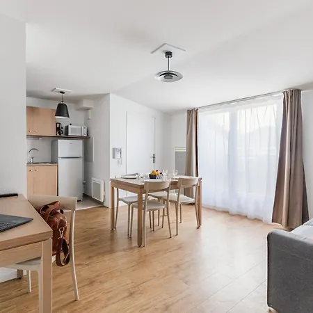 Appart'city Confort Centre 3* Niort
