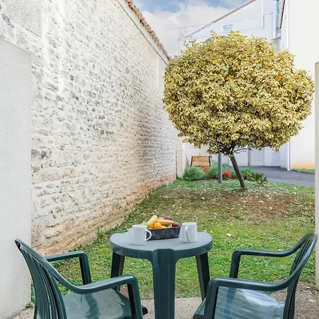Appart'city Confort Centre Νιόρ