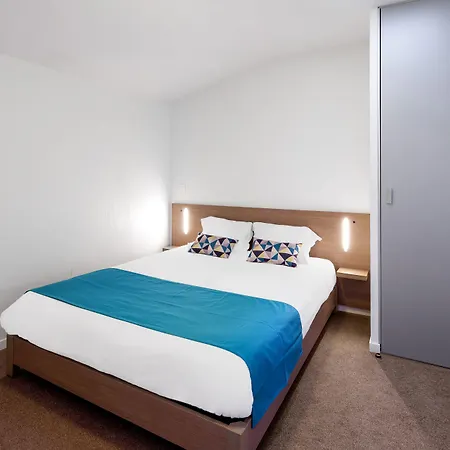 Appart'city Confort Centre 3* ניורט