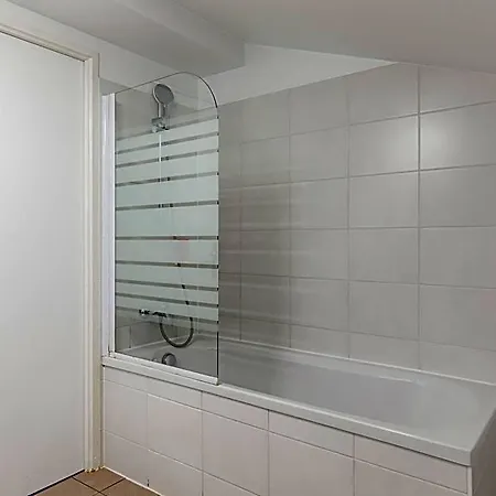 Апарт-отель Appart'city Confort Centre Ньор