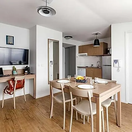 Hotel apartamentowy Appart'city Confort Centre Niort