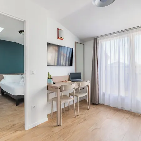 Appart'city Confort Centre מלון דירות 3*