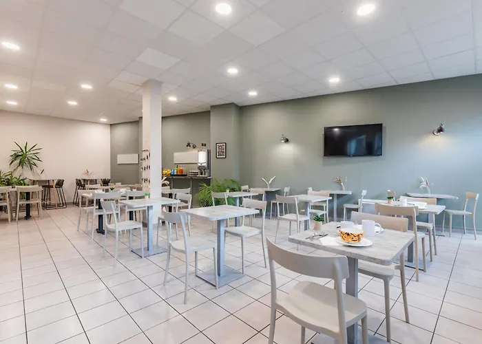 Appart'city Confort Centre 3* Niort