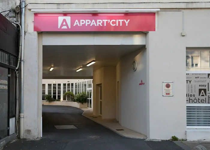 Appart'city Confort Centre Apartahotel 3*